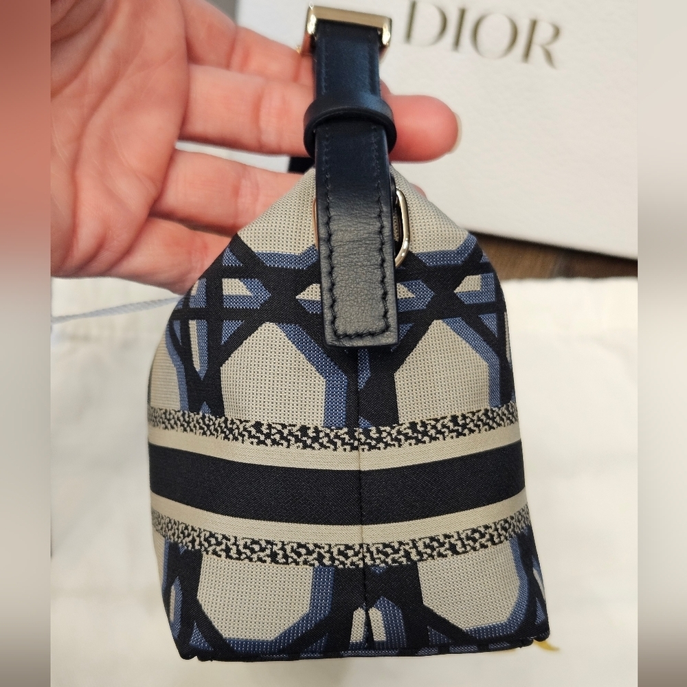 Authentic Christian Dior DiorTravel Nomad Pouch Small Blue Macrocannage Canvas - Picture 6 of 16